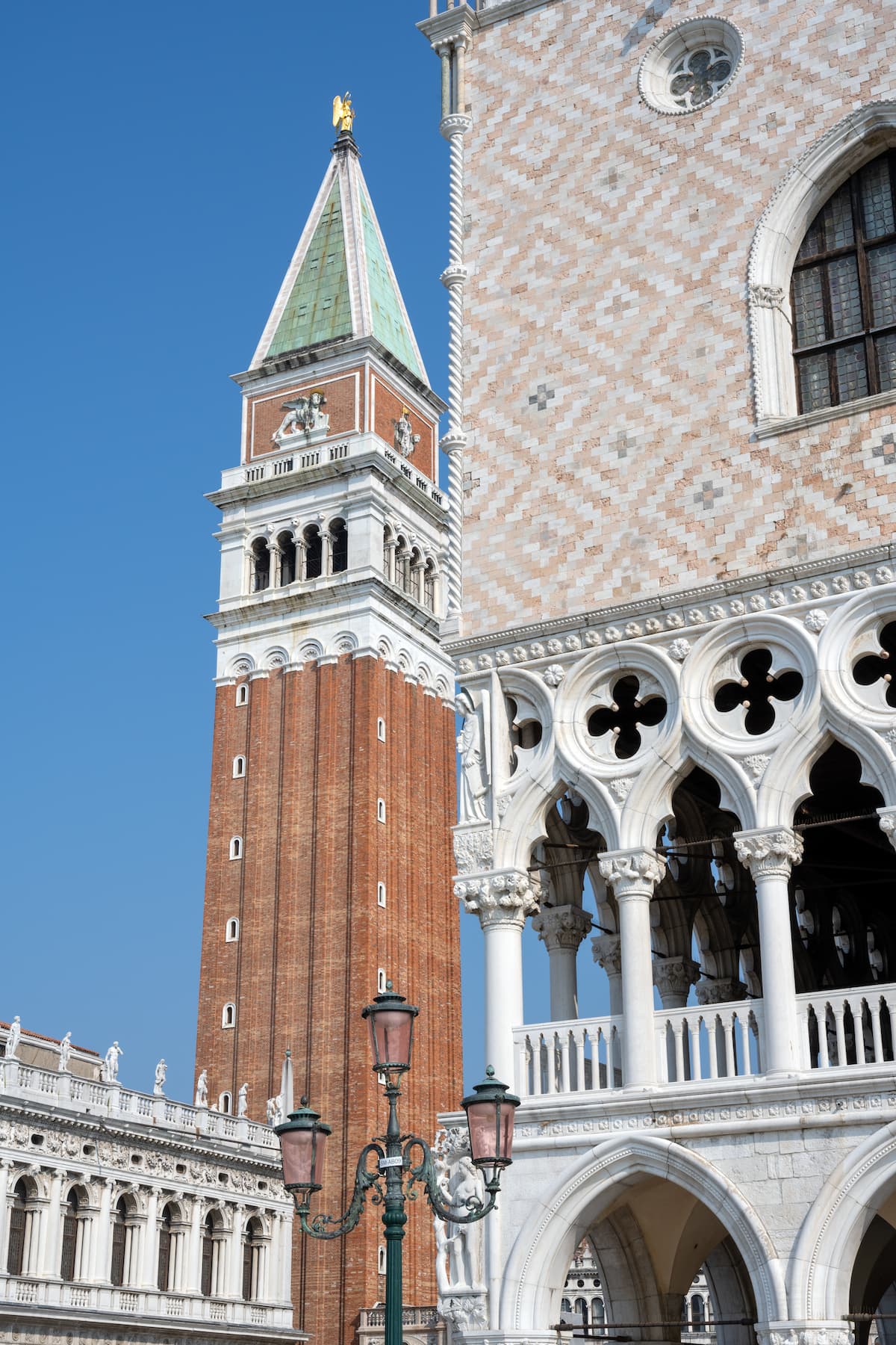 herzoglicher palast und basilika von san marco