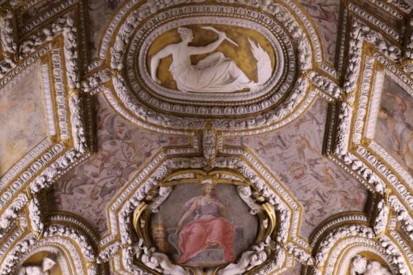 die goldene treppe des dogenpalastes venedig